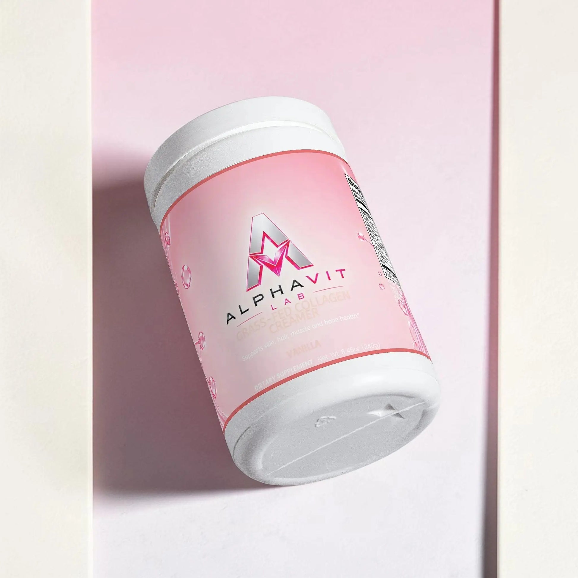 Pot de crème à café au collagène AlphaVIT saveur vanille, formulé avec du collagène bovin nourri à l'herbe.