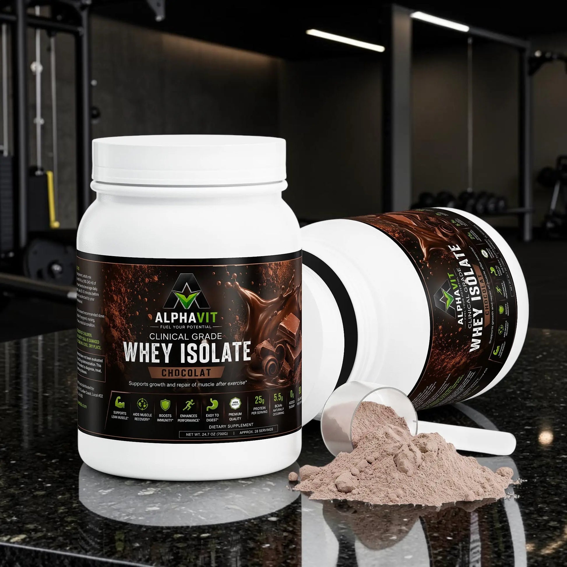 Poudre de protéine AlphaVIT Whey Isolate au chocolat avec cuillère doseuse et emballage de qualité clinique